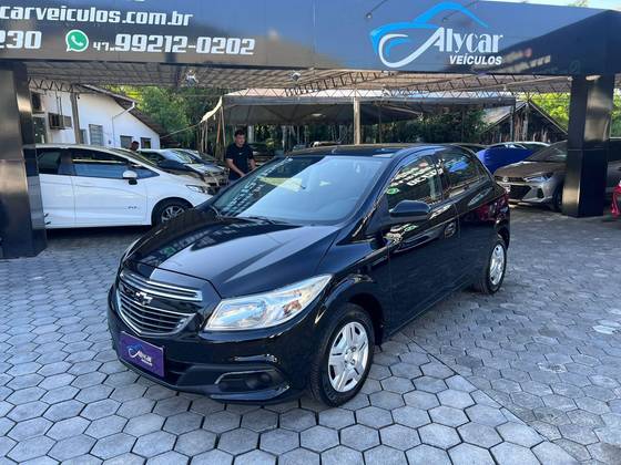 CHEVROLET ONIX 1.0 MPFI LT 8V FLEX 4P MANUAL